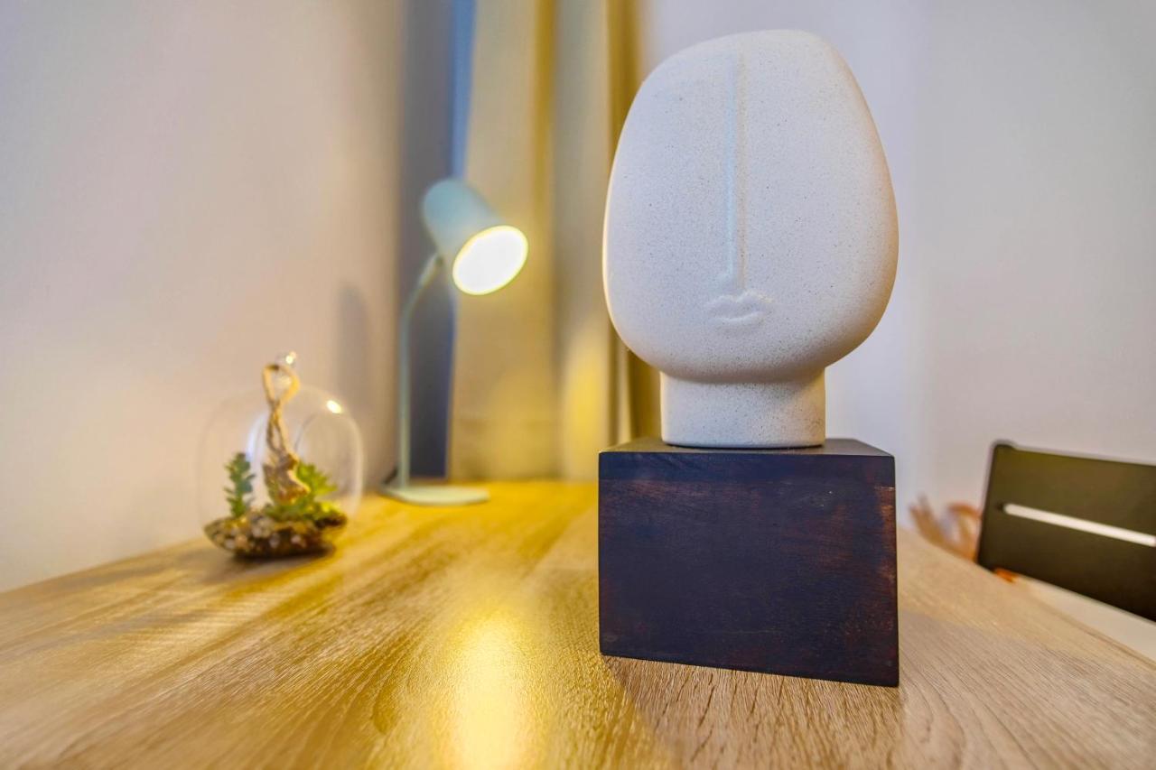 4-Room Luxury Apartment - Close To Central Station, Free Parking, Kitchen ライプツィヒ エクステリア 写真